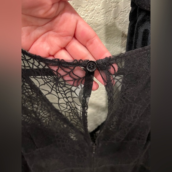 Hell Bunny Spider Web Bats Mesh Velvet Elegant Black Dress Pinup Halloween - Picture 6 of 12